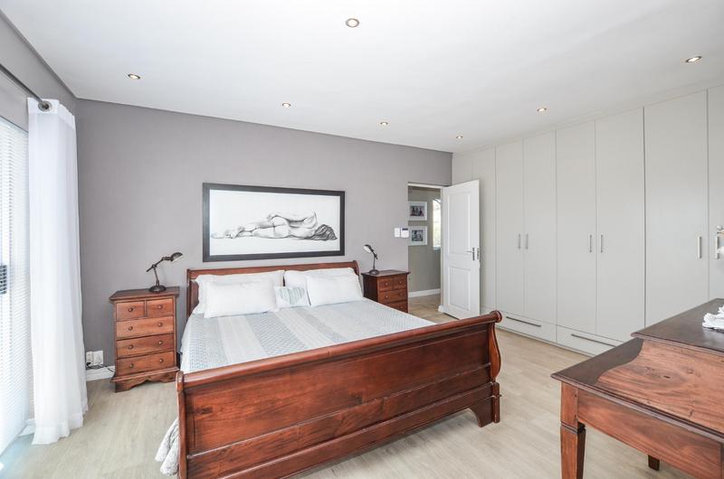 5 Bedroom Property for Sale in Country Club Western Cape